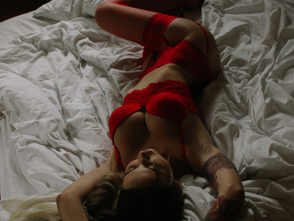 AlexandraMinaj